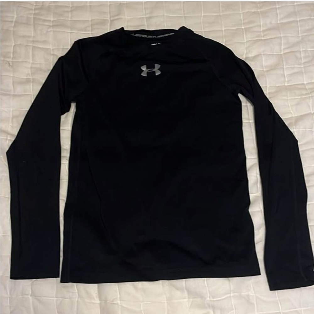 Boys Under Armour Black HeatGear Fitted Shirt!